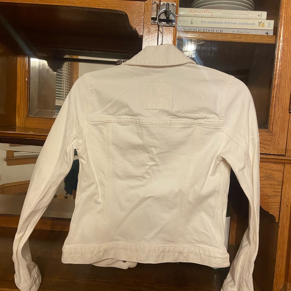 Abercrombie & Fitch Women's White Denim Jacket - Picture 3 of 3